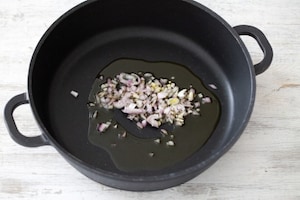 Preparazione Filetti di triglie in salsa allo zafferano con caponata di verdure - Fase 2