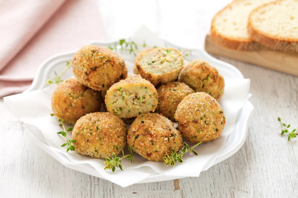 Polpette di pane e zucchine ricetta