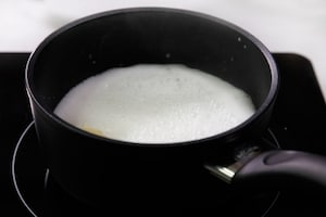 Preparazione Profiterole caramello e cioccolato bianco - Fase 1