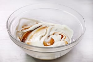 Preparazione Profiterole caramello e cioccolato bianco - Fase 4