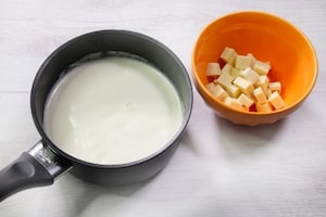 Preparazione Profiterole caramello e cioccolato bianco - Fase 3