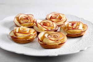 Preparazione Rose di mela e crema pasticciera - Fase 4