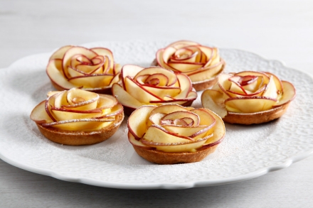 Preparazione Rose di mela e crema pasticciera - Fase 4 Preparazione Rose di mela e crema pasticciera - Fase 4