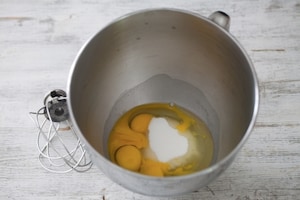 Preparazione Torta al cioccolato e ciliegie - Fase 1