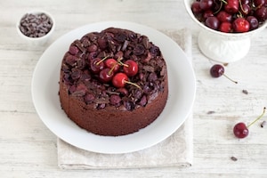 Preparazione Torta al cioccolato e ciliegie - Fase 4