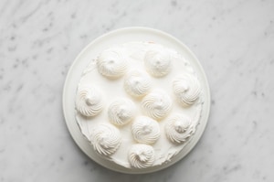 Preparazione Torta alla panna, fragole e crema - Fase 8