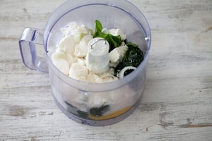 Preparazione Torta di spinaci e ricotta in crosta di patate - Fase 3