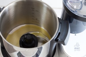 Preparazione Vellutata di piselli, fave e mozzarella di bufala - Fase 2