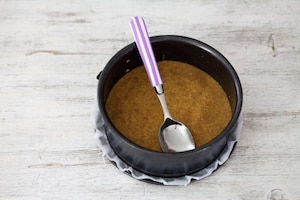 Preparazione Cheesecake senza cottura alle fragole - Fase 1