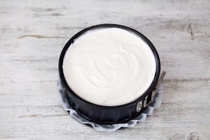 Preparazione Cheesecake senza cottura alle fragole - Fase 5