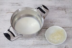 Preparazione Cheesecake senza cottura alle fragole - Fase 4