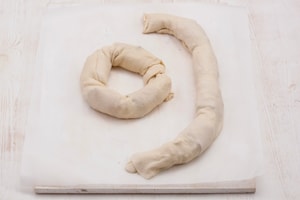 Preparazione Ciambelle al formaggio con speck e rosmarino  - Fase 2