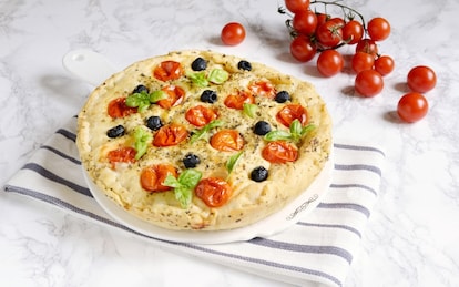 Focaccia con pomodorini ripiena