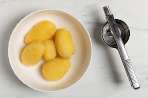 Preparazione Gateau di patate - Fase 1