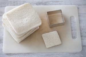 Preparazione Mozzarelle in carrozza con melanzane alla menta  - Fase 1