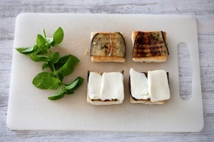 Preparazione Mozzarelle in carrozza con melanzane alla menta  - Fase 4