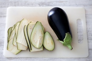Preparazione Mozzarelle in carrozza con melanzane alla menta  - Fase 2