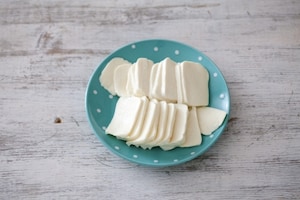 Preparazione Mozzarelle in carrozza con melanzane alla menta  - Fase 2