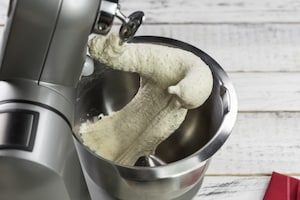 Preparazione Pane fatto in casa con farina di segale - Fase 1