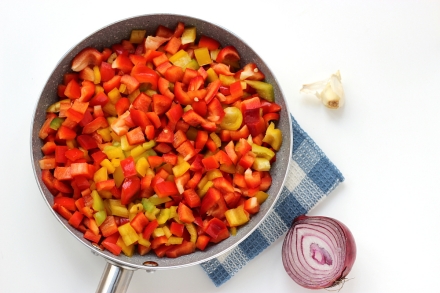 Preparazione Paté di peperoni e basilico - Fase 1 Preparazione Paté di peperoni e basilico - Fase 1