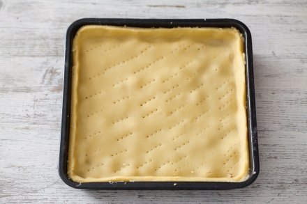 Preparazione Scendiletto alle ciliegie  - Fase 5 Preparazione Scendiletto alle ciliegie  - Fase 5