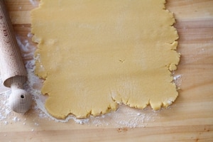 Preparazione Scendiletto alle ciliegie  - Fase 4