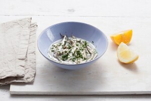 Preparazione Tagliata di mozzarella con pomodorini al forno e acciughe   - Fase 2