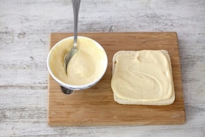 Preparazione Tramezzini con roastbeef, rucola e pesto - Fase 4