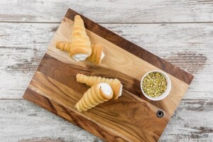 Preparazione Cannoncini alla panna - Fase 3