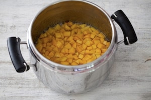 Preparazione Confettura di pesche - Fase 2