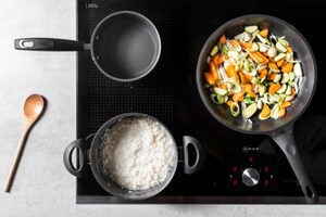 Preparazione Minestra fredda di pane e riso con verdure - Fase 1