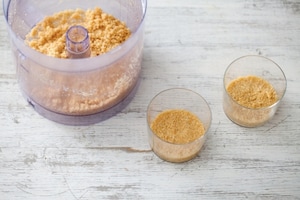 Preparazione Mini cheesecake di ricotta ai pomodorini secchi  - Fase 1