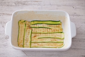 Preparazione Parmigiana bianca di zucchine - Fase 2