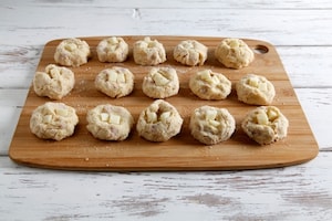 Preparazione Polpette al formaggio al forno - Fase 3