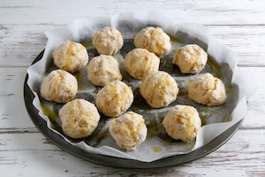 Preparazione Polpette al formaggio al forno - Fase 3