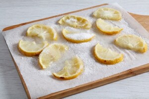 Preparazione Profiterole al limone e cioccolato bianco - Fase 5