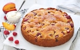 Torta alle pesche e lamponi