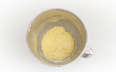 Preparazione Torta con pesche fresche - Fase 1 Preparazione Torta con pesche fresche - Fase 1