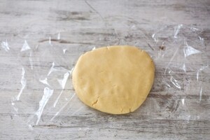 Preparazione Torta di rose di nettarine - Fase 2