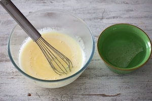 Preparazione Torta fredda ai fichi con salsa di lamponi - Fase 3