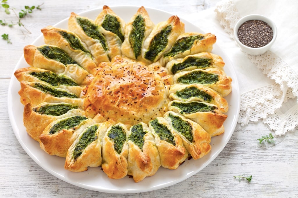 Torta Salata Stella Di Natale.Ricetta Torta Girasole Spinaci E Ricotta Cucchiaio D Argento