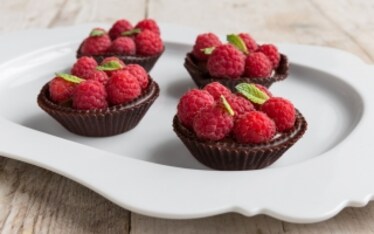 Cestini di cioccolato e lamponi