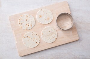 Preparazione Cestini di taco con gamberi marinati - Fase 1