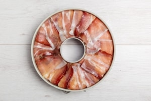 Preparazione Ciambella di speck e patate - Fase 5