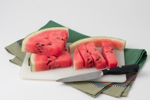 Preparazione Granita di anguria con gocce di cioccolato - Fase 1