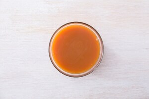 Preparazione Macadamia Cheesecake - Fase 4