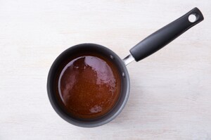 Preparazione Macadamia Cheesecake - Fase 3