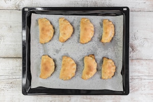 Preparazione Mini calzoni al forno - Fase 5