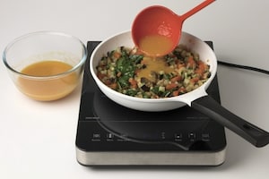 Preparazione Ravioloni con ragù di verdure miste - Fase 2