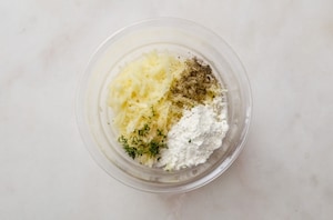 Preparazione Torta di patate in padella - Fase 1